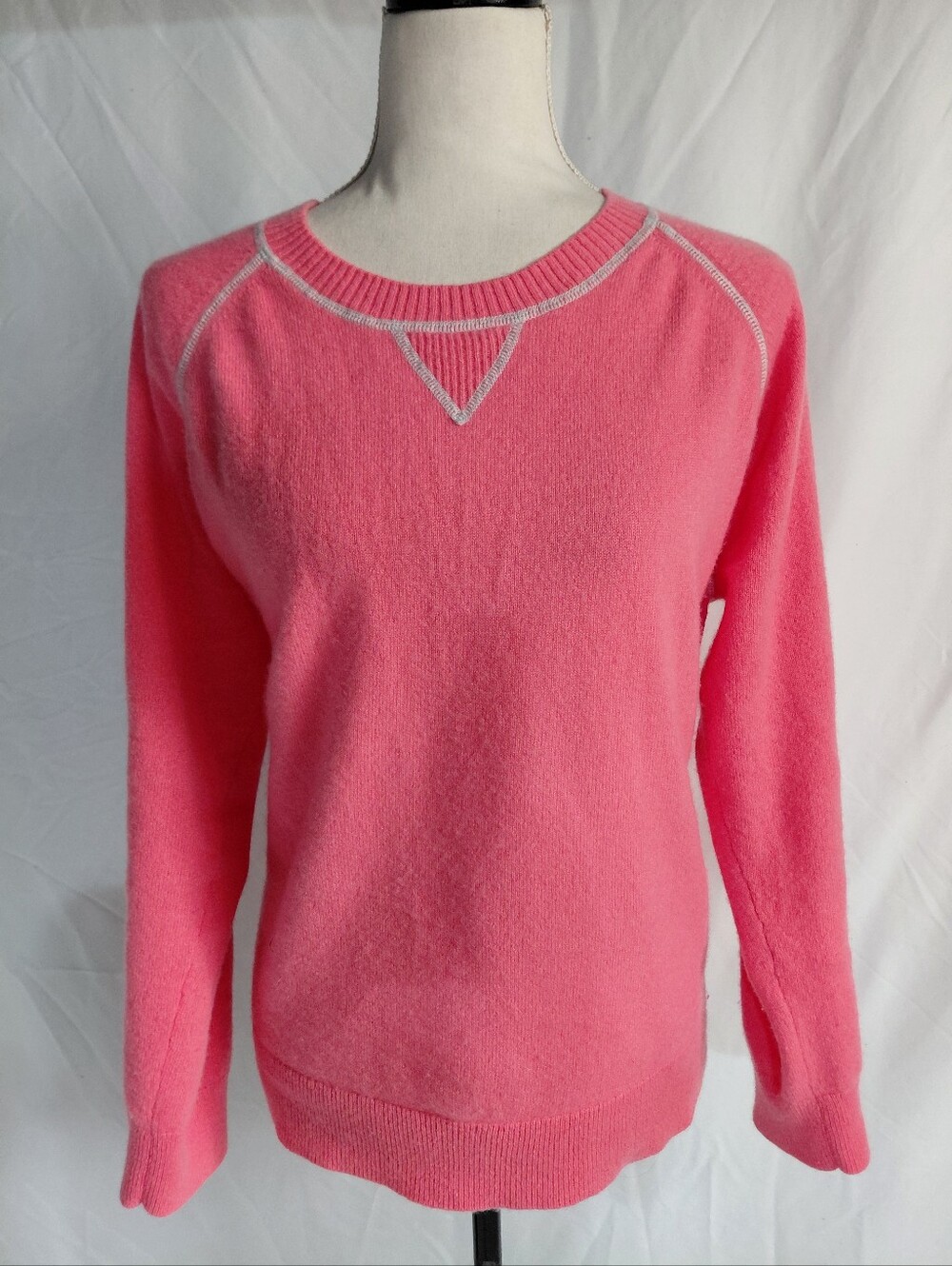 Kinross Cashmere Pink Jersey Sweater